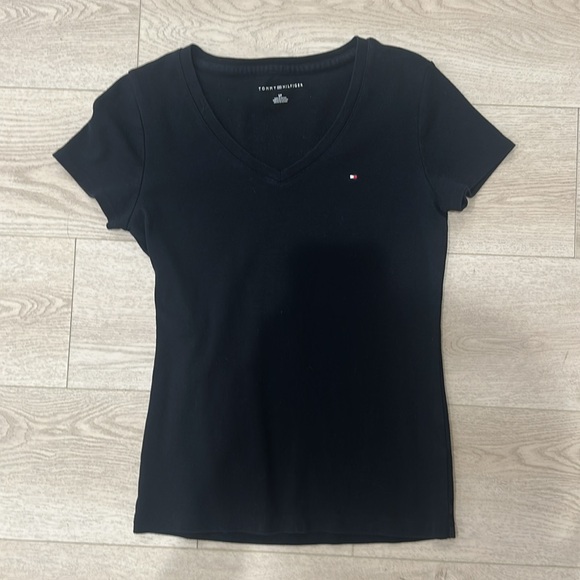 Tommy Hilfiger black v-neck shirt - Picture 6 of 7